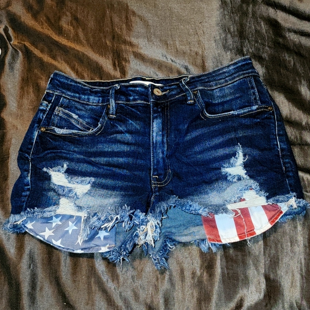 Maurices KanCan High rise shorts Size 28 American Flag Pockets